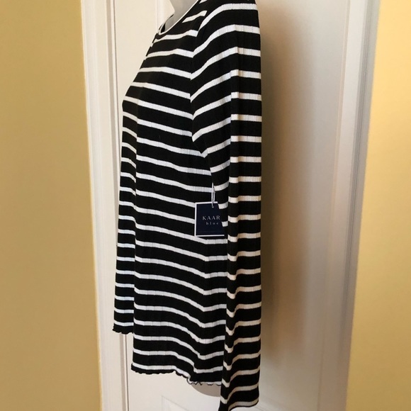 π
Ίπ KAARI BLUE Top B/W Striped NWT Buy It Now Priceππ - Picture 7 of 8